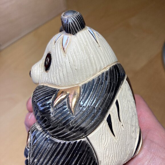 Artesania Rinconada Panda with Gold Trim Pottery Figurine - Picture 6 of 10